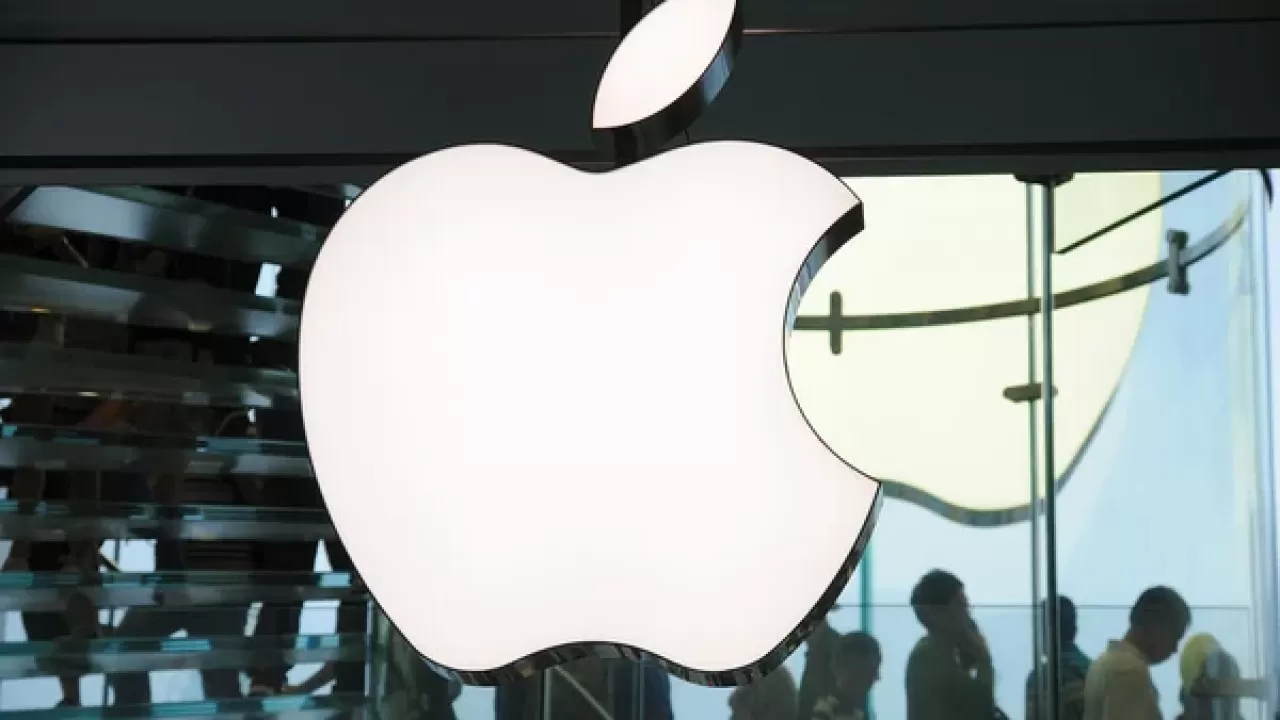 Капитализация Apple впервые превысила 5 трлн долларов