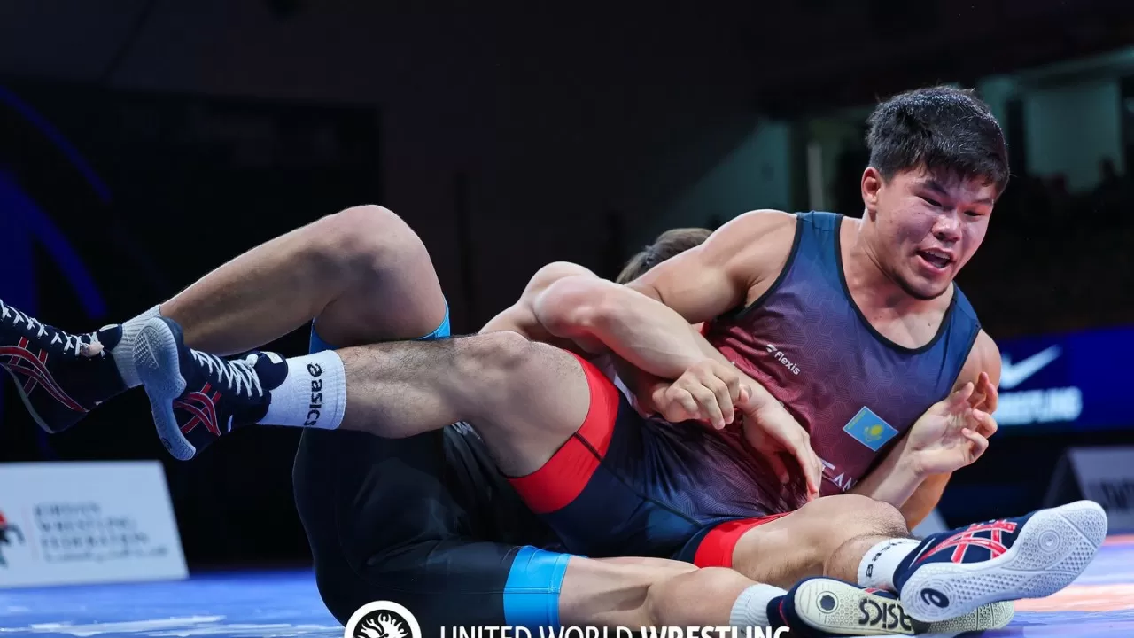 Разгром 13:3 вывел казахстанца в финал 
