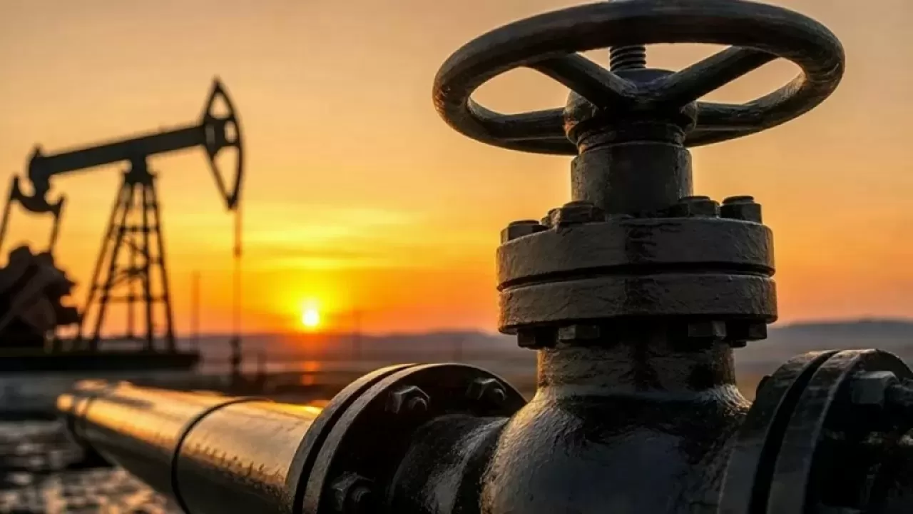 Почему нефть внезапно развернулась вниз