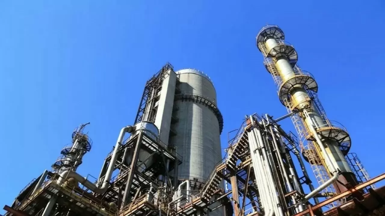 Единственный НПЗ Грузии оказался под санкциями из-за российской нефти
