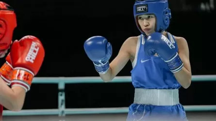 Четыре казахстанские боксерши вышли в полуфинал чемпионата Азии