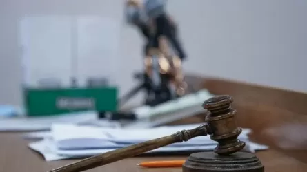 Казахстанского предпринимателя обязали убрать продукцию с чужим брендом