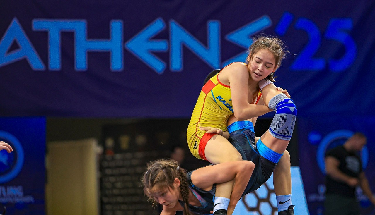 Қазақстандық екі балуан U17 әлем чемпионатында қола медаль үшін күреседі