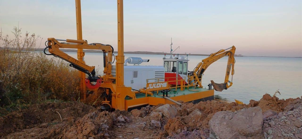 Казахстан почти втрое увеличит парк земснарядов для очистки водохранилищ и каналов  