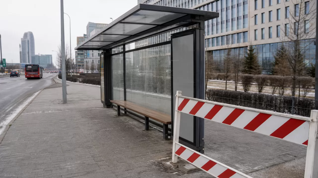 В Астане перекрыли еще одну остановку: что с маршрутами 