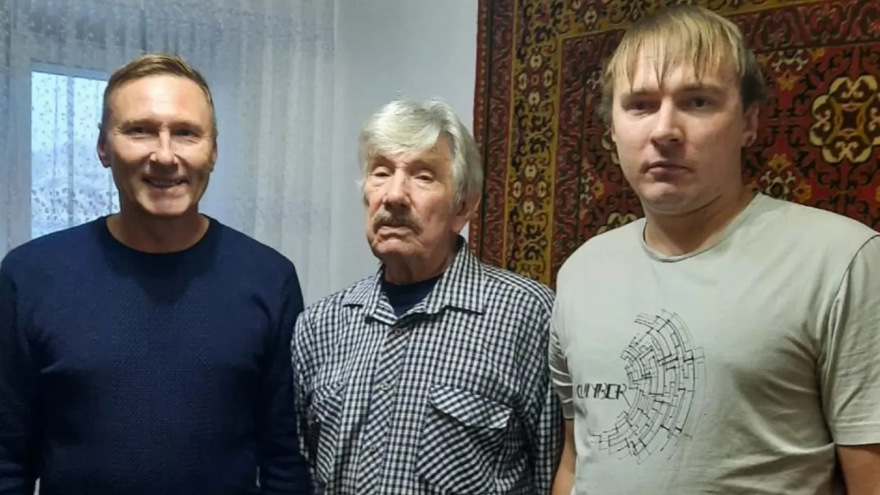 В ВКО шахтер с 36-летним стажем прошел путь от крепильщика до начальника службы