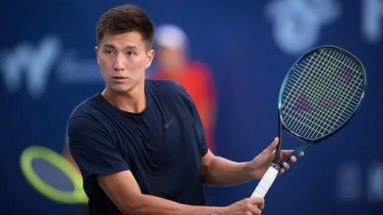Жукаев выиграл казахстанское дерби на "Челленджере" в Астане