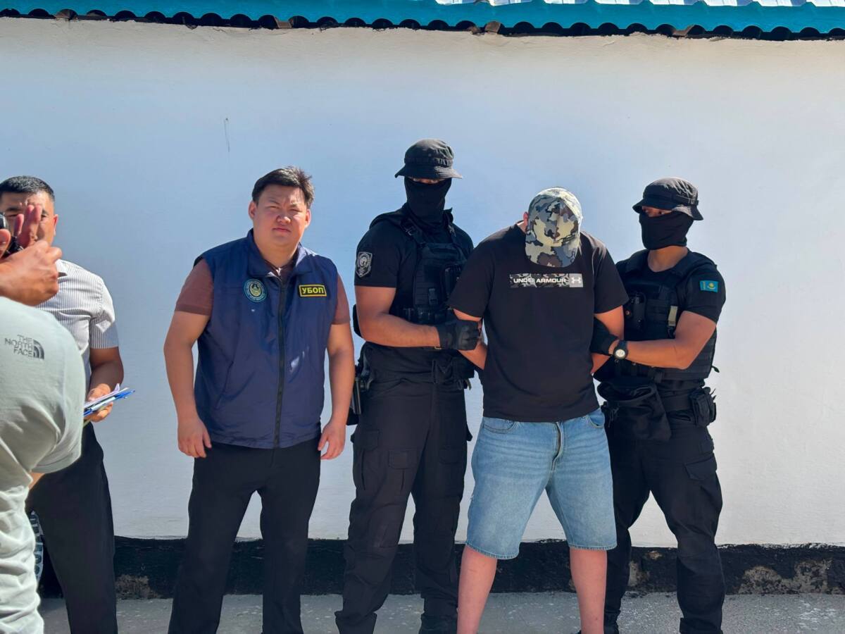 Шығыс Қазақстанда ақша бопсалаған 23 жастағы күдікті қолға түсті