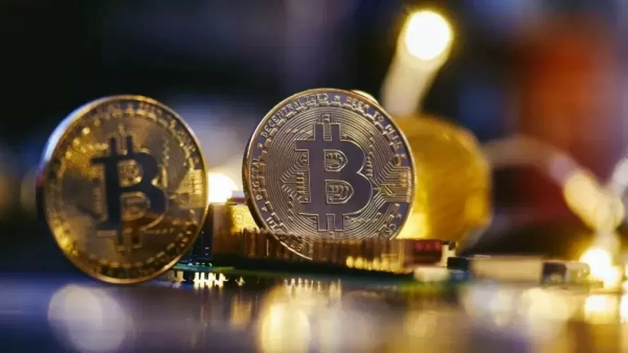 Биткоин пробил отметку в 75 тыс. долларов
