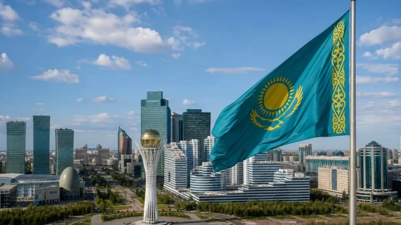ЕАБР: Казахстан стал лидером по инвестициям в транспортные коридоры Евразии 