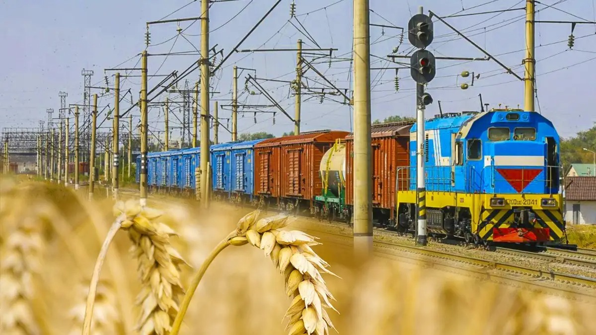 Жыл басынан бері теміржолмен 8,1 млн тонна астық тасымалданған