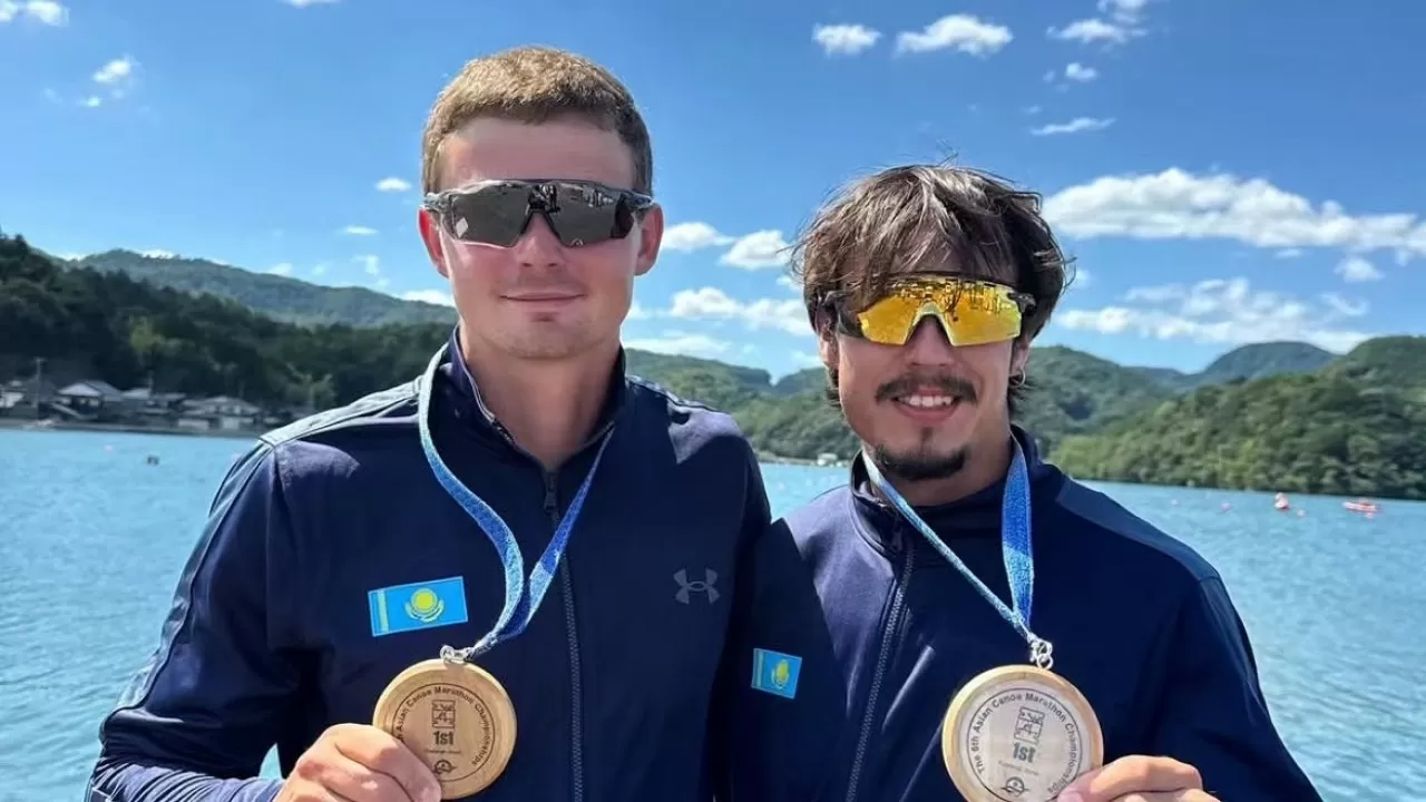 Казахстан начал чемпионат Азии по гребному марафону с двух золотых медалей