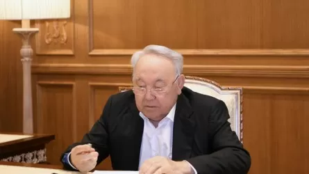 Перенесший операцию Нурсултан Назарбаев проголосовал на выборах 