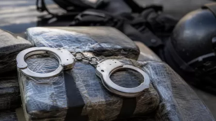 В Алматы задержали двух подозреваемых по делу об экономической контрабанде из Китая