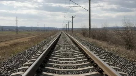 Новую железную дорогу через Кыргызстан и Узбекистан могут протянуть к Каспию