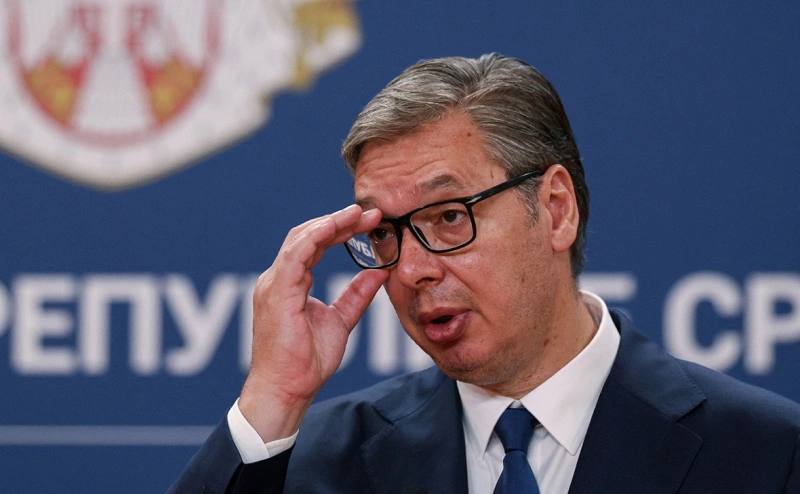 Сербия президенті Александр Вучич отставкаға кететінін айтты