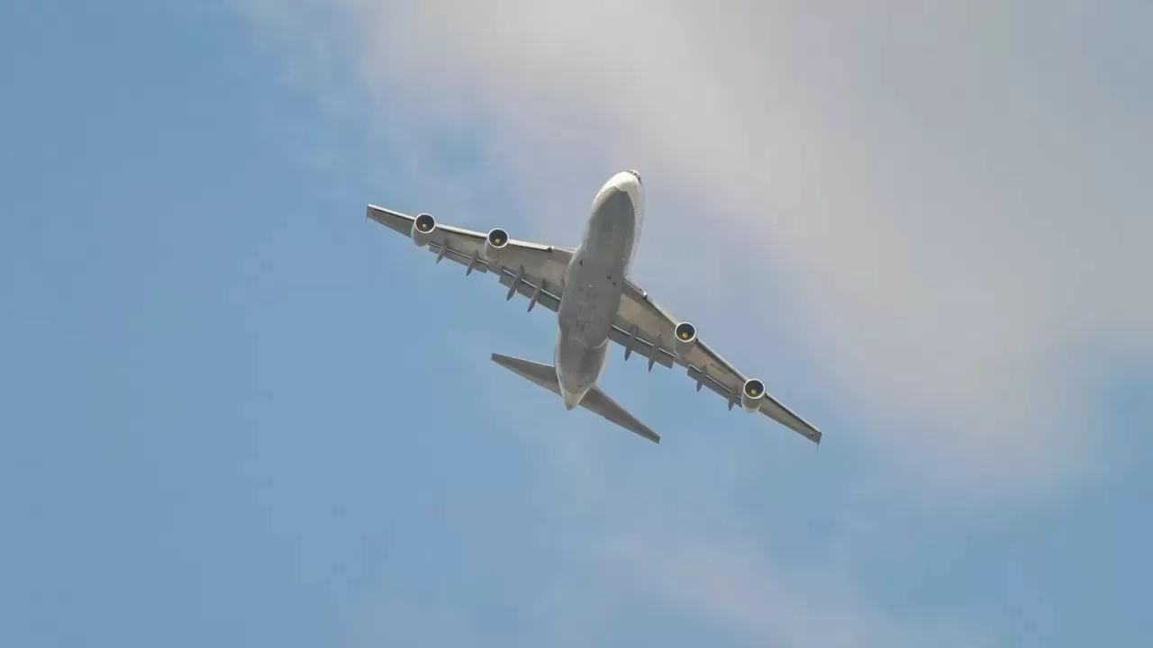 SCAT заработал в 5,6 раза больше Air Astana 