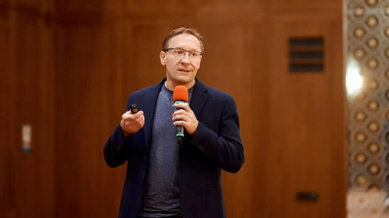 От бармена к потребителю: как стратегия Константина Якимова меняла коктейльную культуру Казахстана  