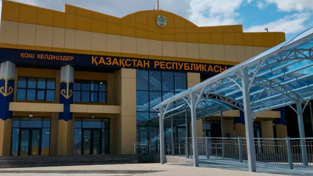 От 9 часов до 30 минут: как изменились пункты пропуска в Казахстане