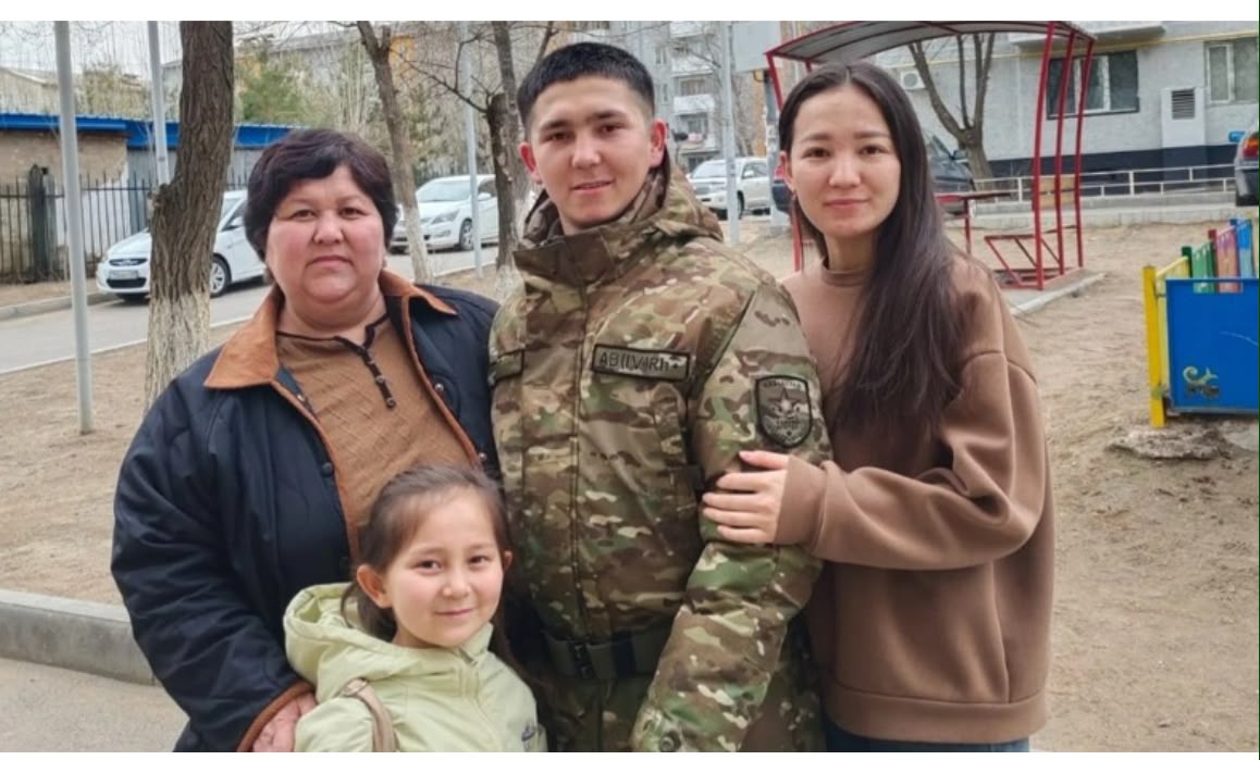 "Әскерден балдақпен оралды": Түркістандық сарбаздың денсаулығы анасын қатты алаңдатып отыр