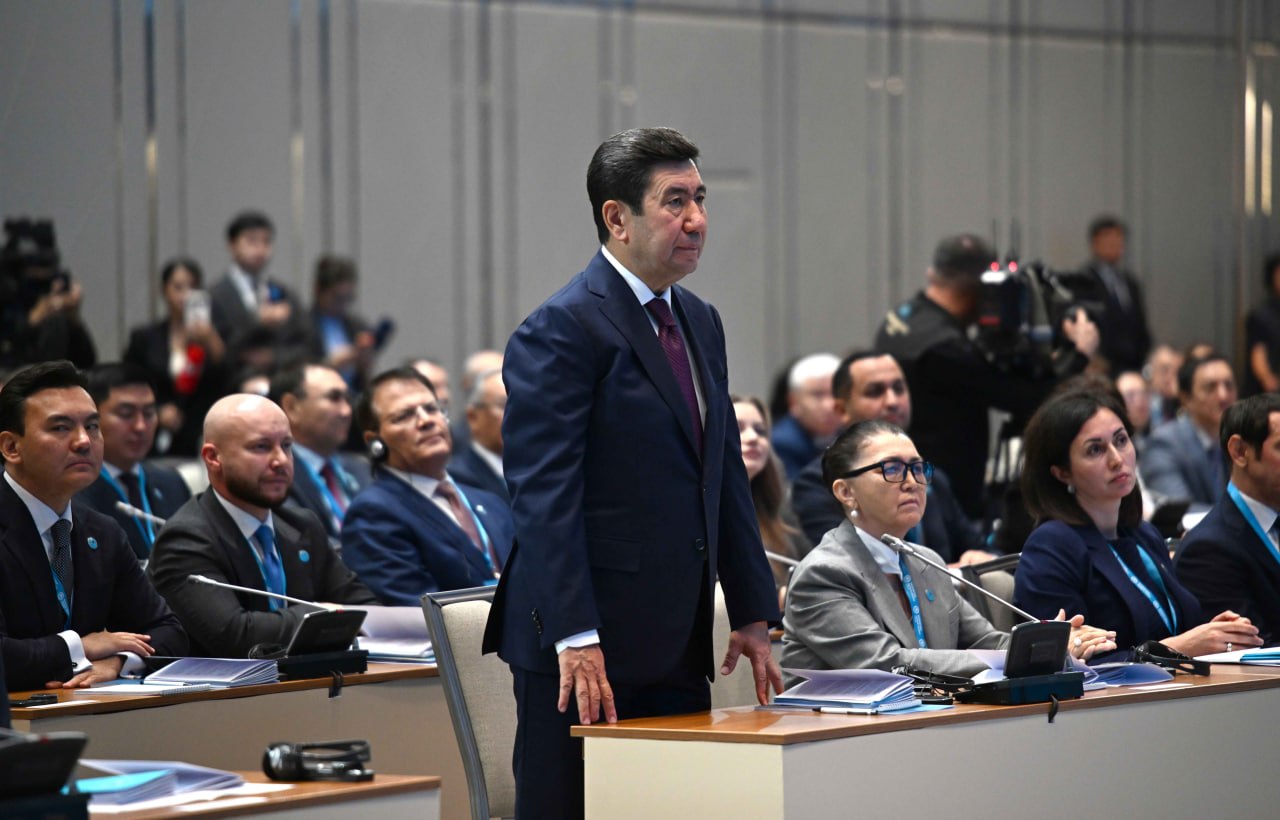 Ерлан Қошанов Халық Кеңесінің төрағасы болып сайланды