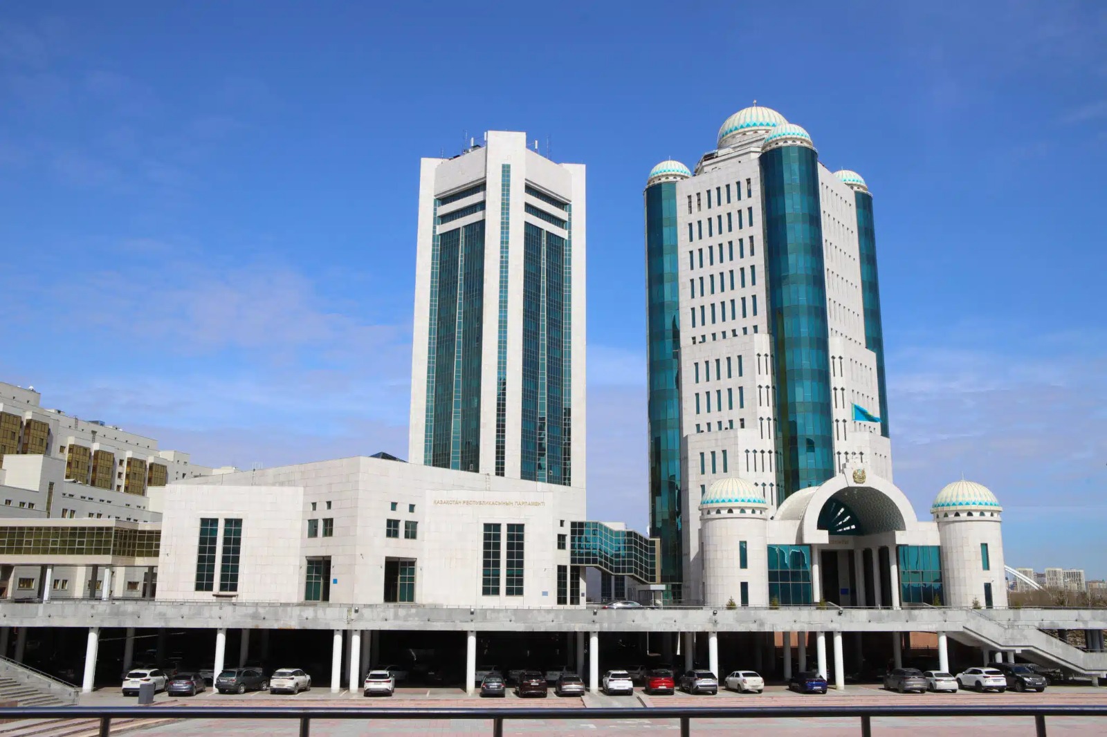 Құрылтай депутаттары заң жобаларын үш оқылымда қарайтын болады