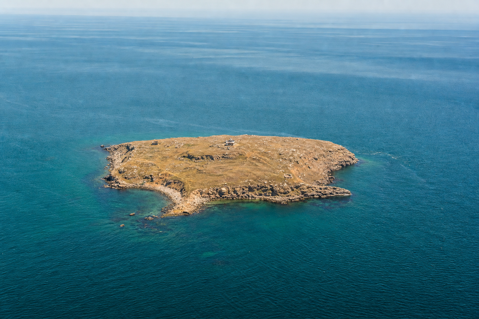 Новый остров появился в Каспийском море: кому он достанется