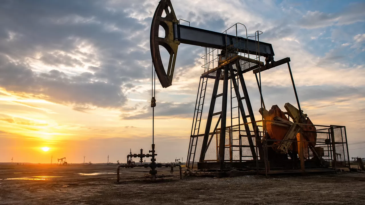 Нефть дорожает на фоне нового тупика в переговорах США и Ирана