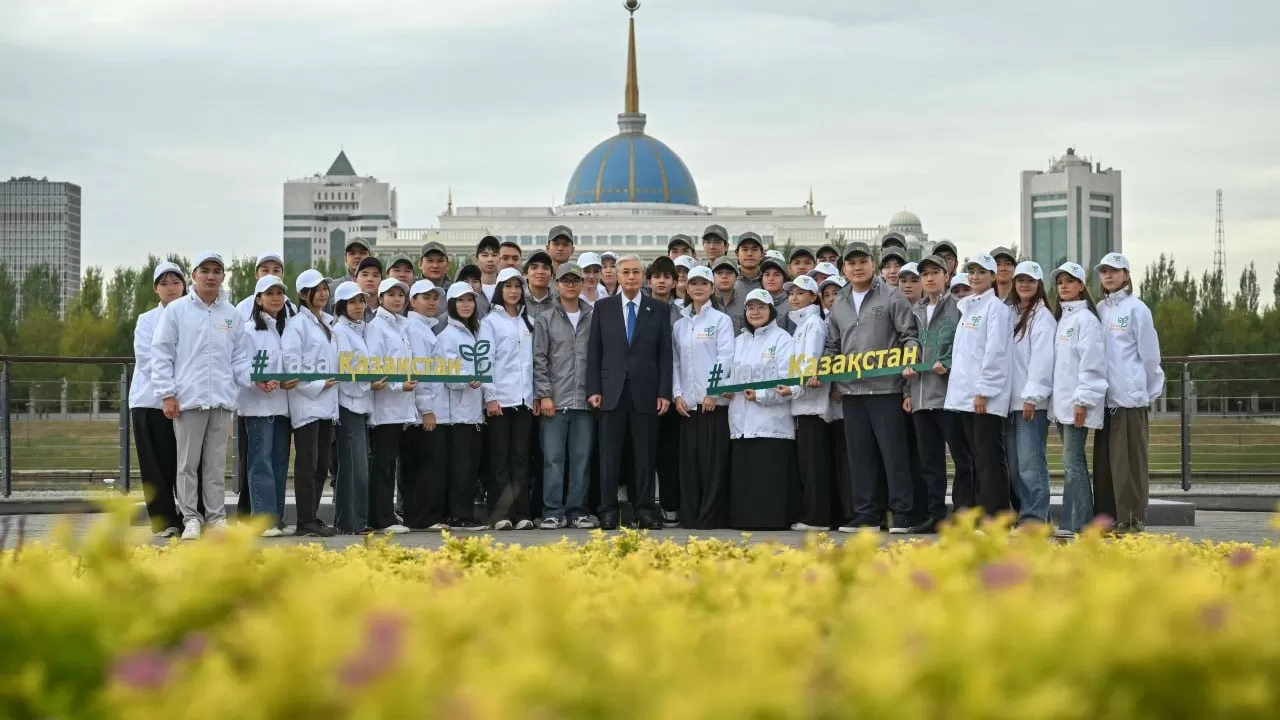 Токаев: Будущее нашей страны &ndash; в руках таких молодых людей