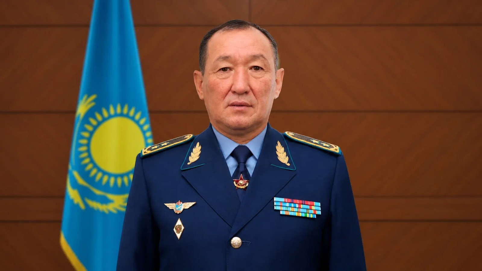 Мемлекет басшысы Каспийдегі оқиғадан кейін Дәурен Қосановты Қорғаныс министрі қызметінен босатты