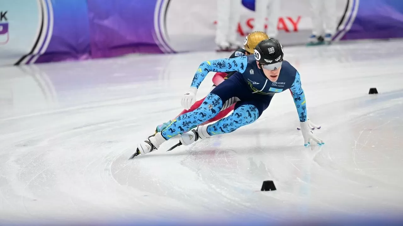 В Астане стартовал отборочный чемпионат Казахстана по шорт-треку