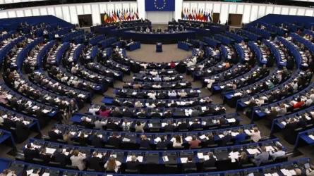 ЕС продлил российские санкции до 2029 года: почему из списка исчезли Усманов и Фридман   