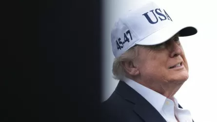 Трамп призвал Зеленского прекратить удары по российским НПЗ 