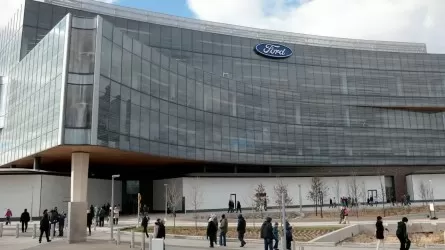 Вашингтон потребовал от Ford разорвать связи с Китаем