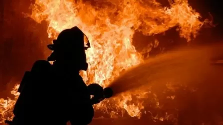 Восемь человек погибли при пожаре в текстильном цехе в Китае 