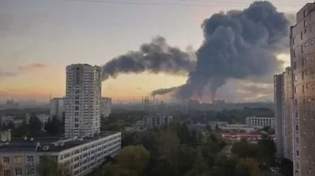 Атака беспрецедентного масштаба: Московский НПЗ получил повреждения после удара дронов