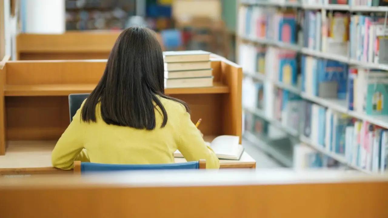 "Кітап оқитын ұлт": Астанада кітап оқу марафонына қатысушыларды тіркеу басталды