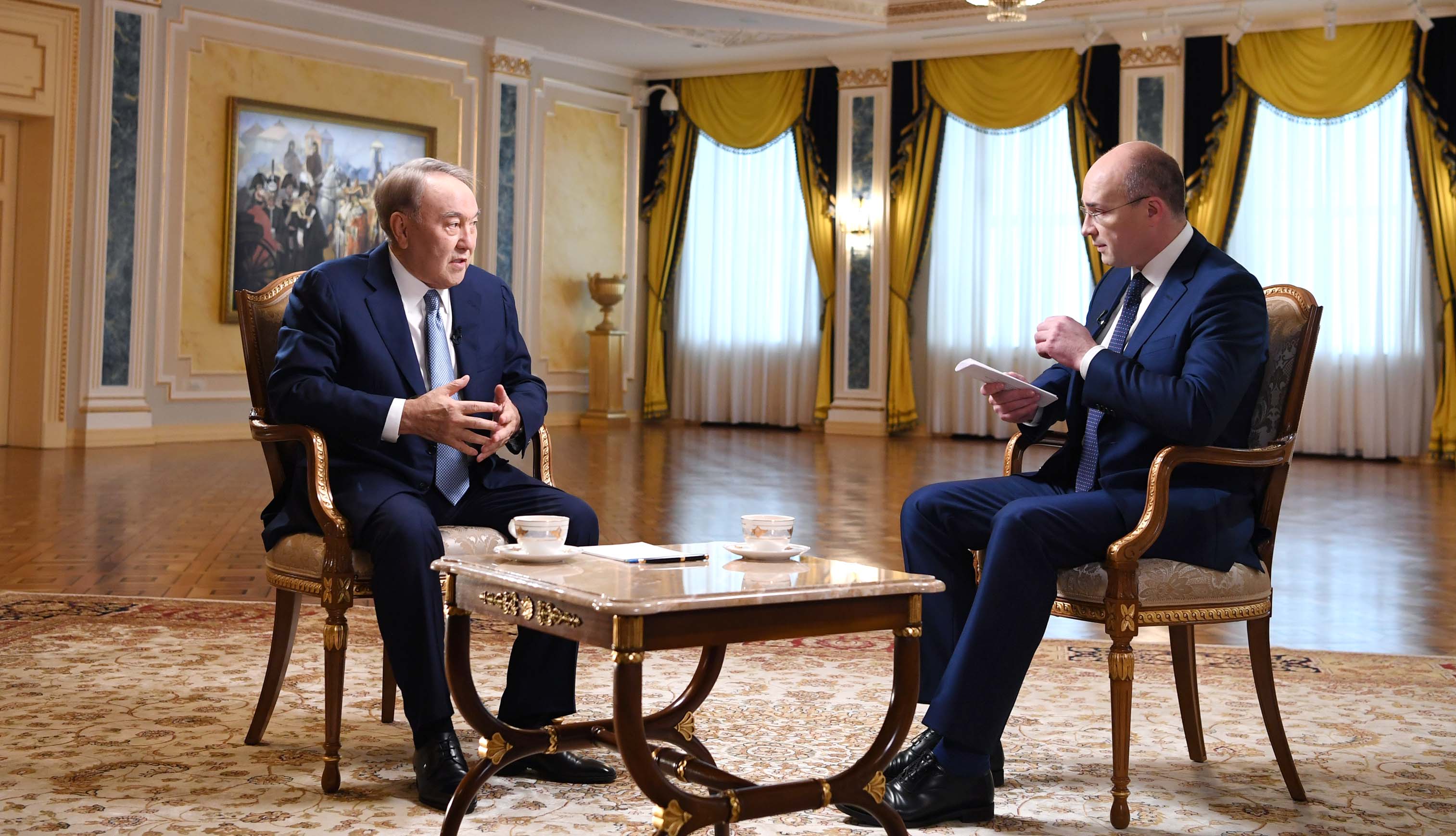 Назарбаев рассказал о видении глобального миропорядка в интервью российским телеканалам