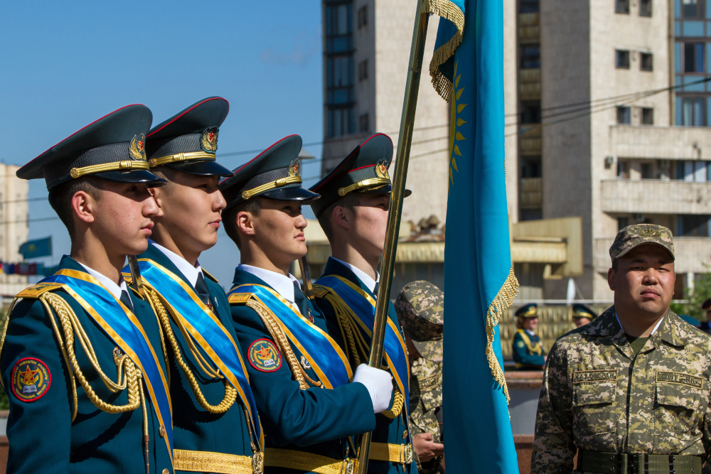 7 мая праздник в казахстане