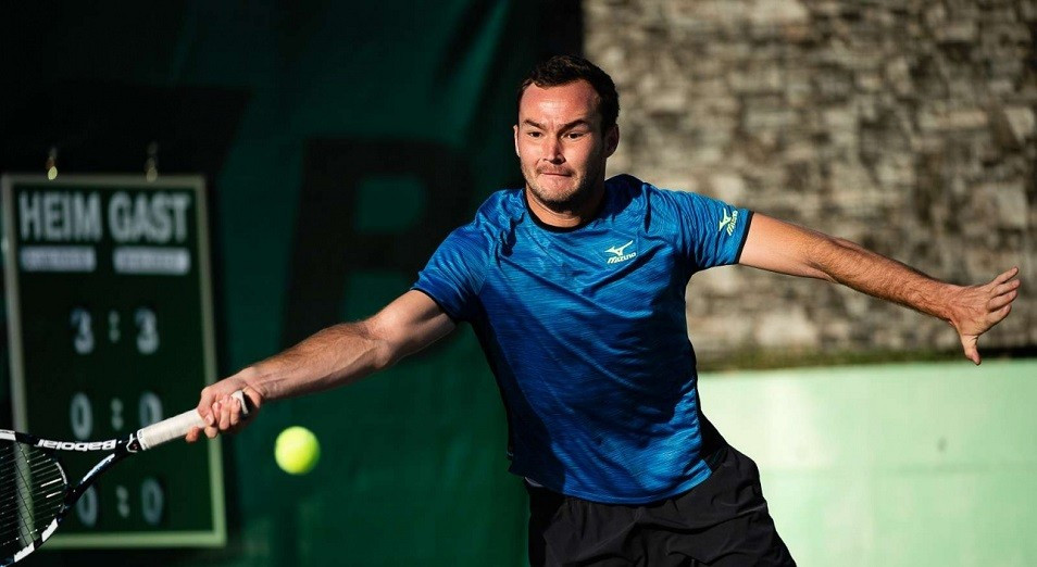 Казахстанский теннисист одержал победу в Узбекистане    
