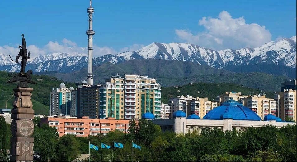 Алматы приближается к "красной" зоне на фоне роста туризма