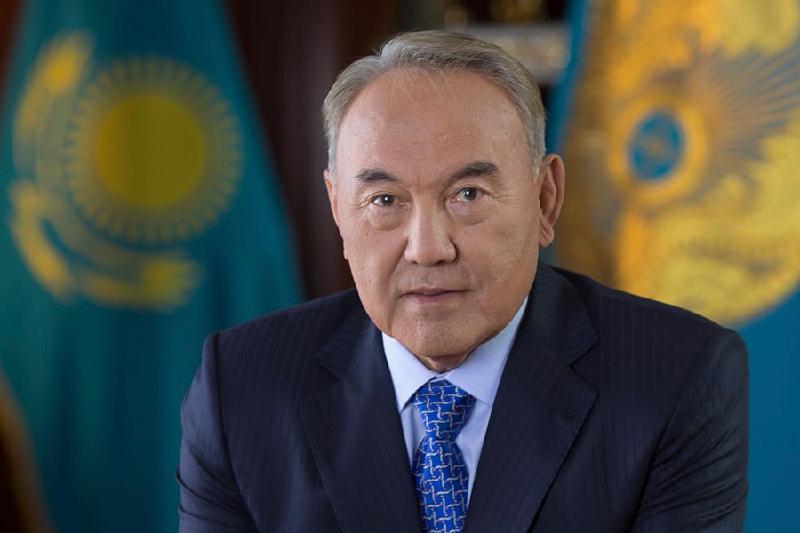 Назарбаев прибыл в Петербург для участия в заседании ВЕЭС и неформальном саммите глав государств СНГ 