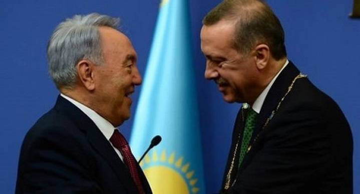 Назарбаев пен Ердоған бір-бірін Құрбан айт мерекесімен құттықтады