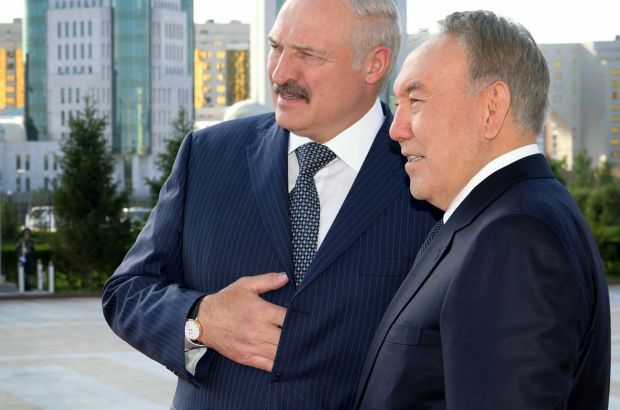 Александр Лукашенко мен Нұрсұлтан Назарбаев телефон арқылы сөйлесті