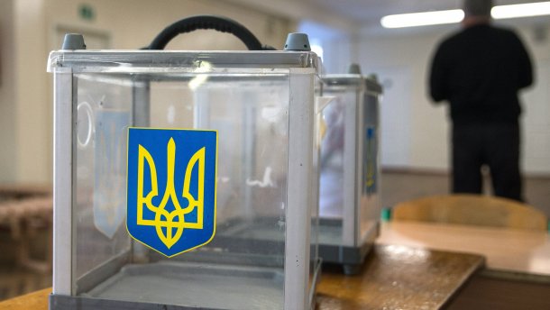 Украина президенттігінен үміткерлер пікір таластырады
