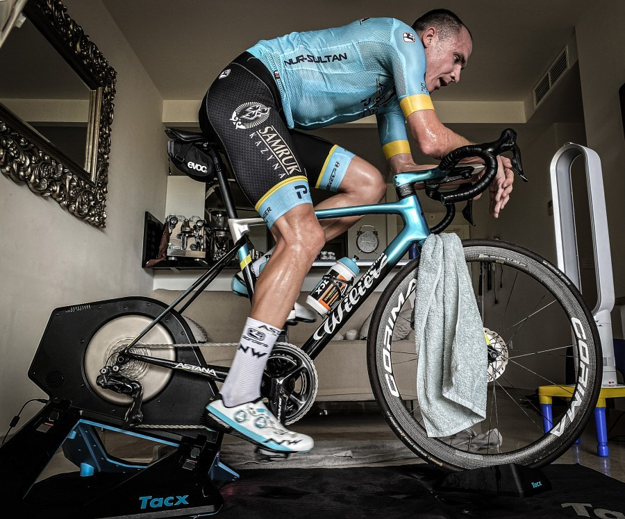 «Астана Про Тим» «Тур де Франс» додасын мерзімінен бұрын аяқтауға мәжбүр