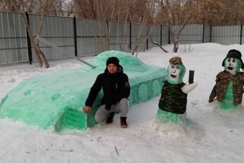 В Астане нашли самого креативного снеговика  