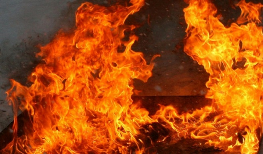 Мужчина погиб при пожаре в селе в Костанайской области