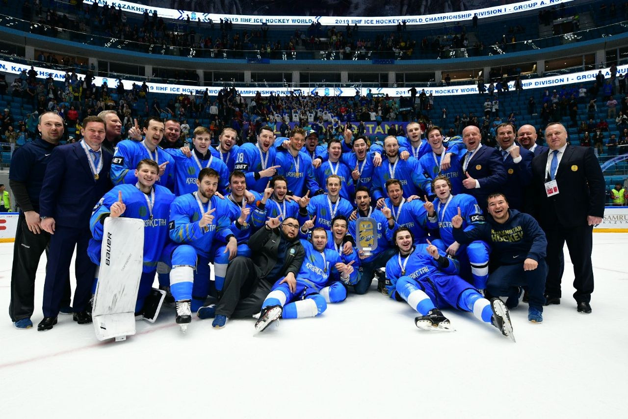 Қазақстан командасы хоккейден өз еліміздегі әлем чемпионатында топ жарды