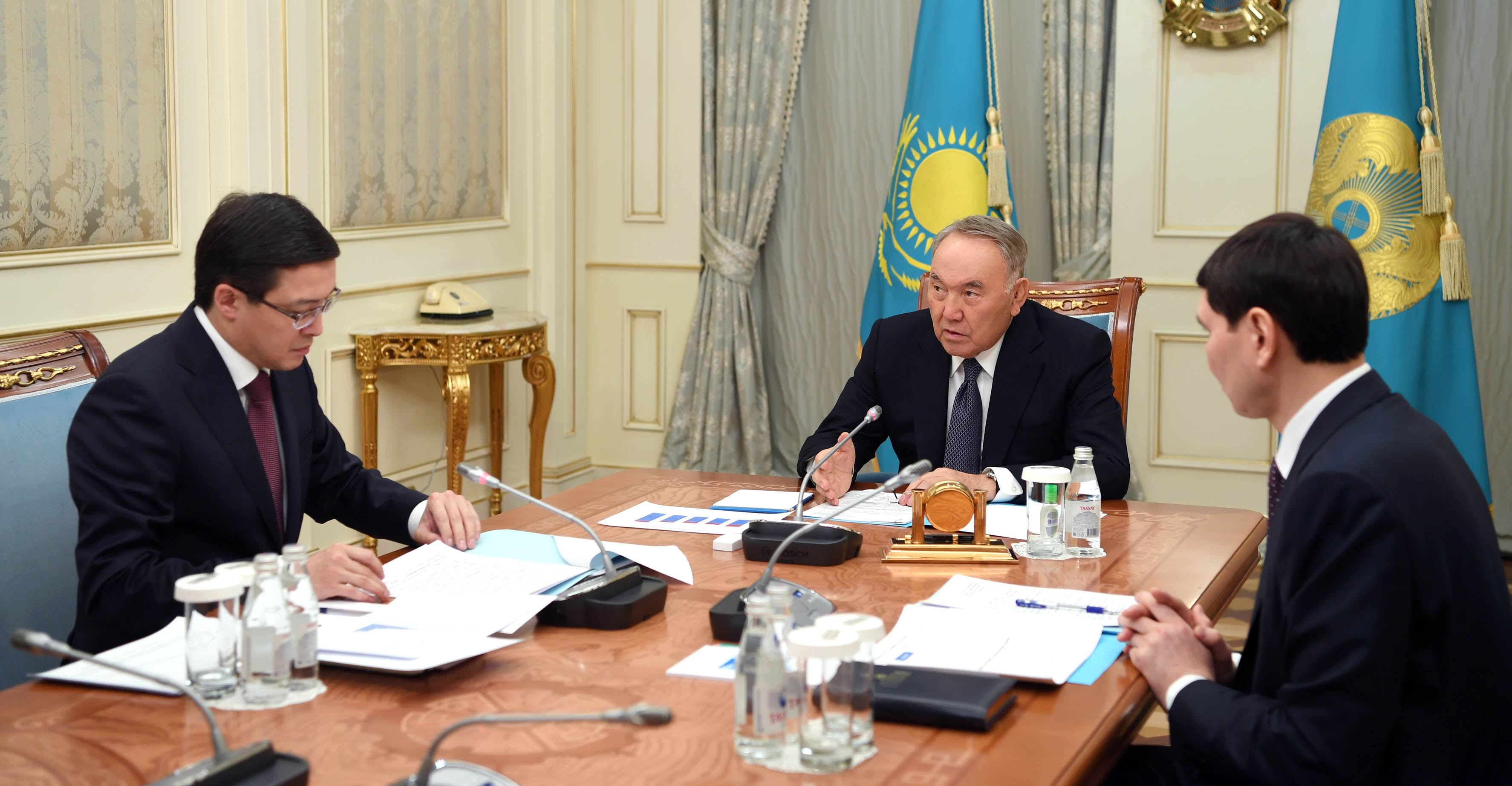 Нурсултан Назарбаев обратил внимание председателя Нацбанка РК на вопрос эффективности мер по снижению уровня инфляции